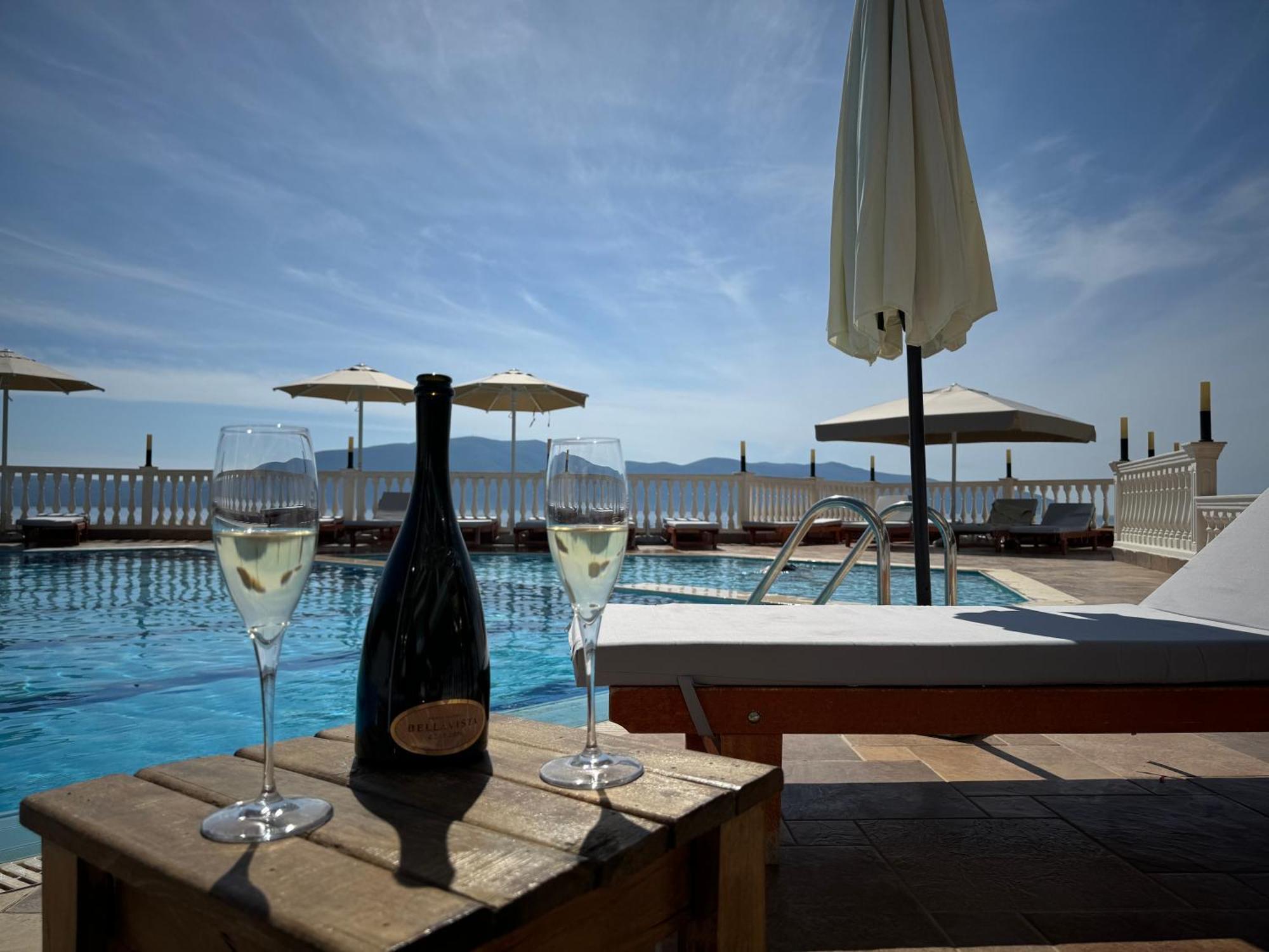 Nuna Hotel Радима Экстерьер фото